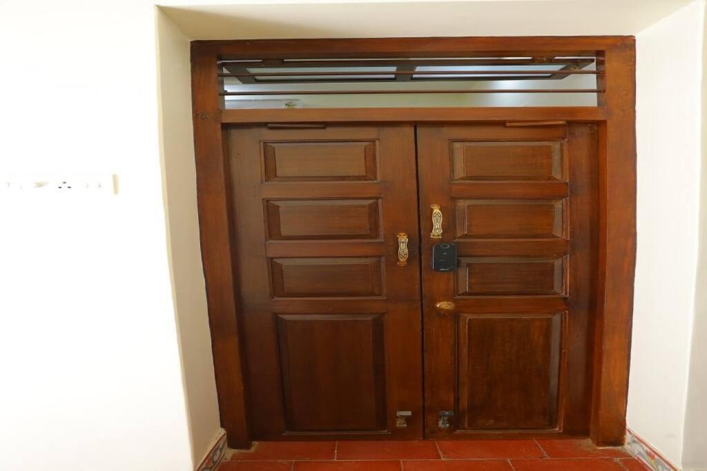 Heritage Home With 3 Bed/3 Bath With Kitchen In A Residential Neighborhood. Maduráj Kültér fotó