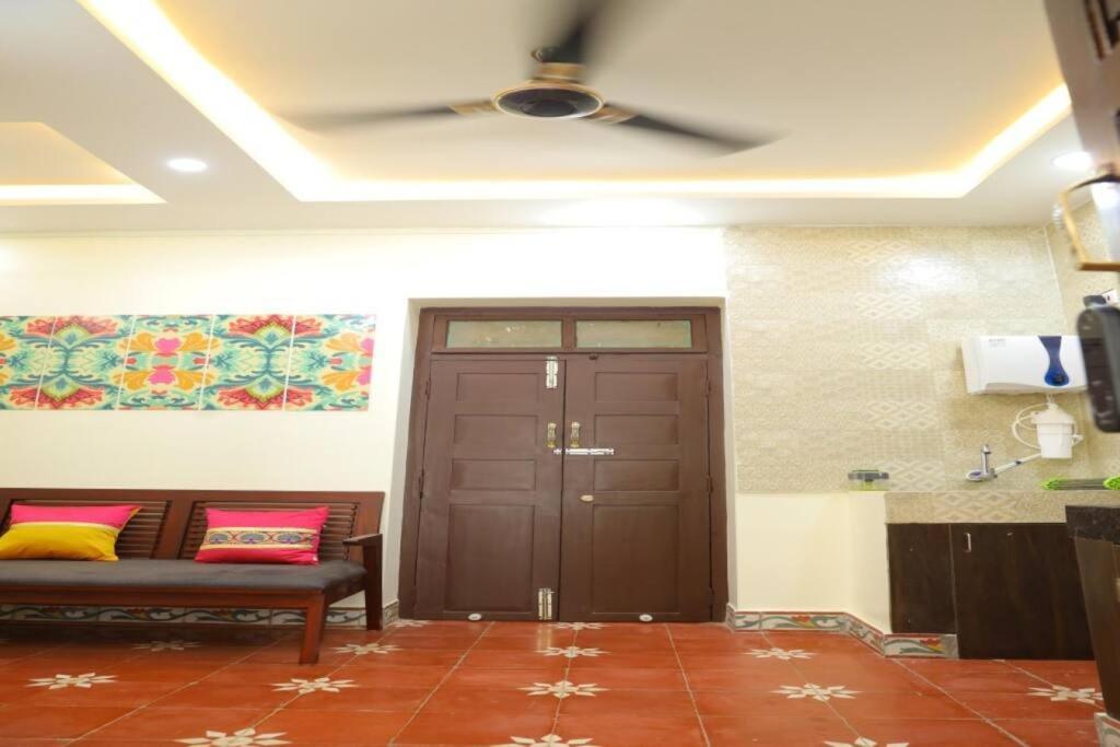 Heritage Home With 3 Bed/3 Bath With Kitchen In A Residential Neighborhood. Maduráj Kültér fotó