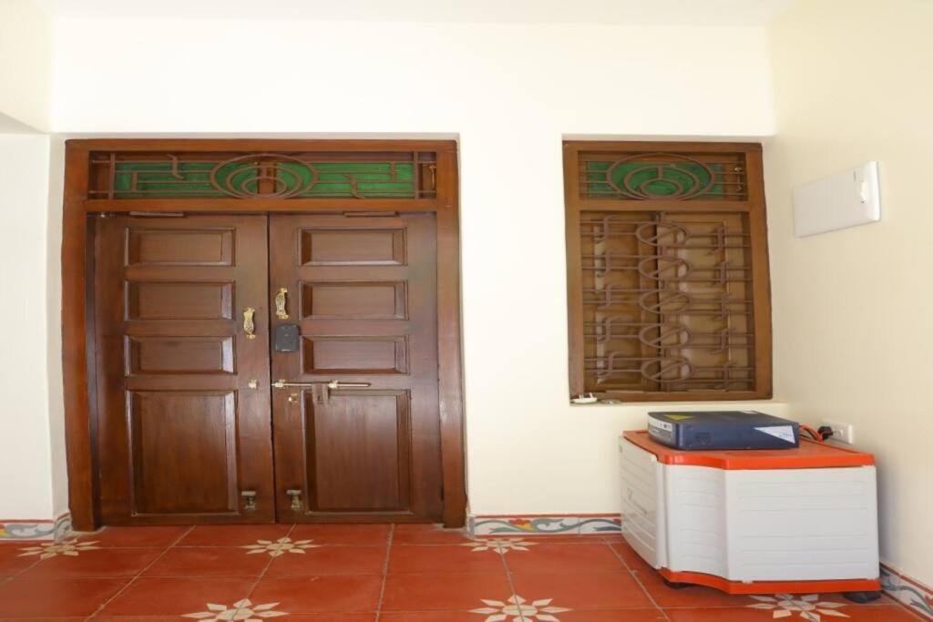 Heritage Home With 3 Bed/3 Bath With Kitchen In A Residential Neighborhood. Maduráj Kültér fotó