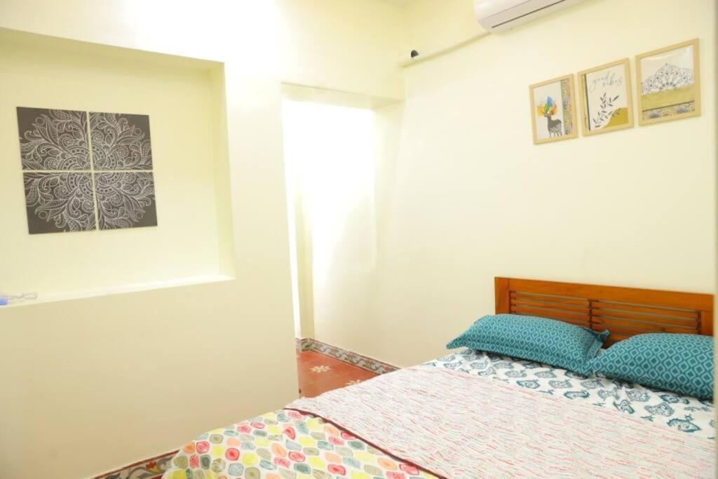 Heritage Home With 3 Bed/3 Bath With Kitchen In A Residential Neighborhood. Maduráj Kültér fotó